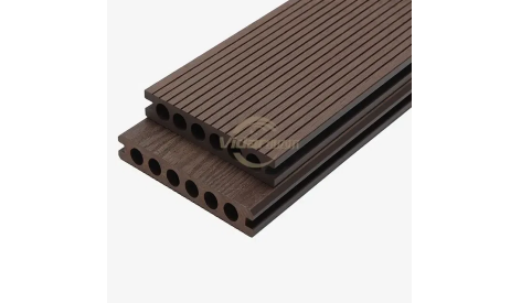 WPC Decking Vs Traditional Wood: Which One Should You Choose in 2025?