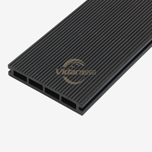 Comparing traditional and capped decking materials for outdoor projects